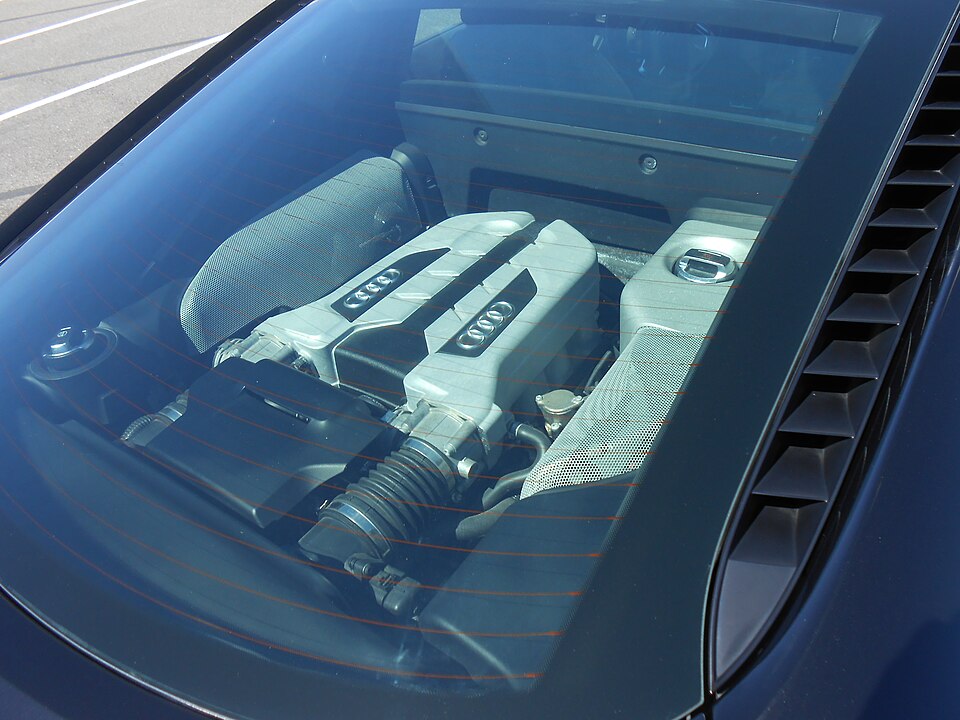 奥迪 R8 V8 发动机实物